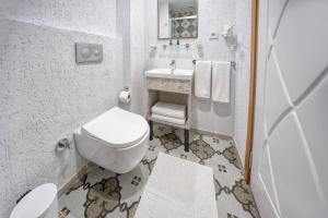 Taksim Square - Deluxe Studio 202