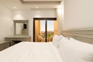Pearl 2BDRM Apt in Des Rois, AUC, New Cairo