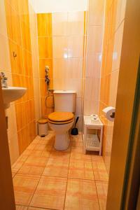 Colorful 2BDR Family Apartment