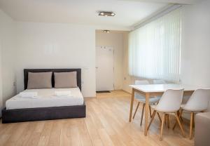 Three Seaside Studios in Balchik with Free Parking by Flat Manаger