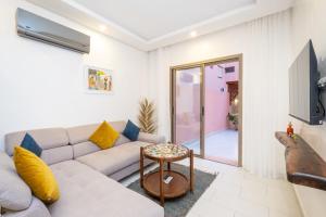 The Green Terrace Apartment For Relaxing