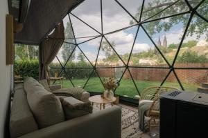 Unique glamping Prague with private hot tub
