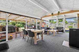 Close To The Beach With Outdoor Spa