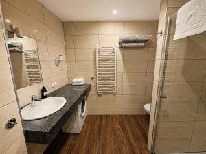 Apart Home Tel