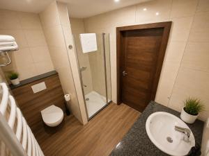 Apart Home Tel