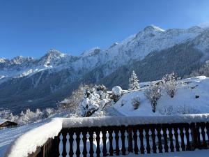 Pre des Cimes by Pangea Services - Ski in-Out Meadows Views