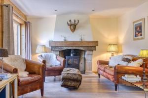 Pre des Cimes by Pangea Services - Ski in-Out Meadows Views