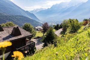 Pre des Cimes by Pangea Services - Ski in-Out Meadows Views