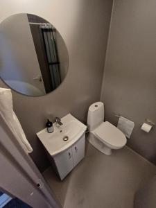 Blue Double Room 6 on pedestrian street Saeby