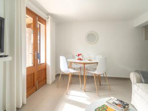 Apartment Clara-12 by Interhome