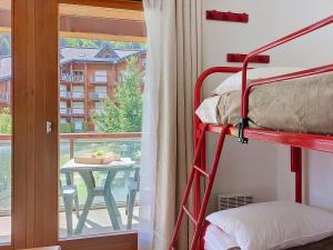 Studio LEnclave I et J-29 by Interhome