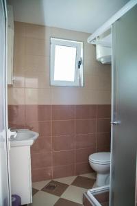 Apartments Djurovic with Pool