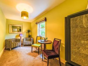 Apartment Babbacombe by Interhome