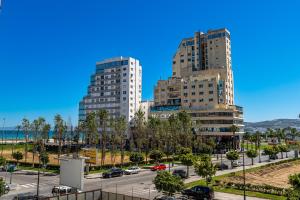 Ruim 185m2 appartement voor grote gezinnen met privéparking en zeezicht