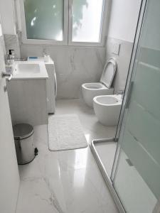 Spacious 3BR Retreat 15 min to Milan and Metro