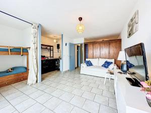 Apartment Les Grenadines-8 by Interhome