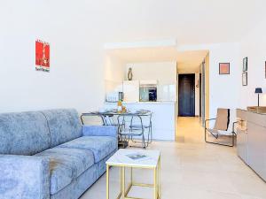Apartment Les Cascadelles-15 by Interhome