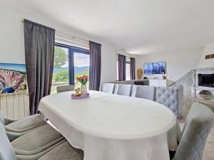 Holiday Home Mina by Interhome