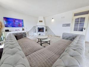 Holiday Home Mina by Interhome