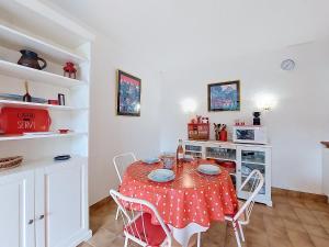 Apartment Le Bois du Roy-2 by Interhome