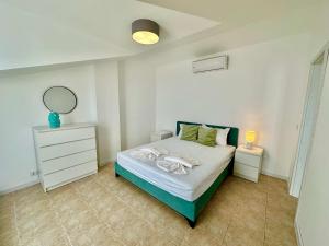 Modern One-Bedroom Apartment