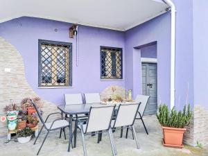 Apartment Villa Lilla di Angelica by Interhome