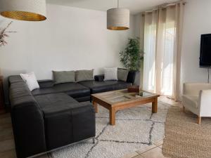 Villa avec piscine et jardin privés, hébergement cosy avec clim