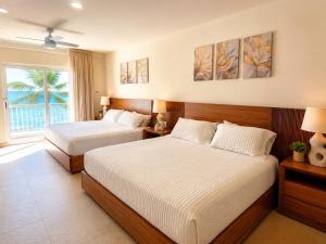 Luxury Beachfront Condo at Krystal Grand Resort - NEWLY REMODELED & NEWLY FURNISHED