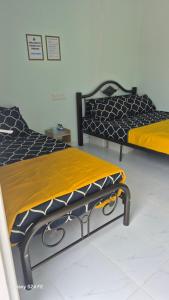ZIRA STAY PENARIK - Ziyad Room