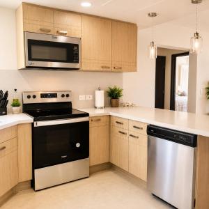 Luxury Beachfront Condo at Krystal Grand Resort - NEWLY REMODELED & NEWLY FURNISHED