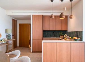 Charming Sea View Apartment - 2 BR