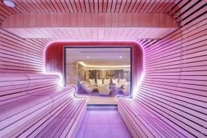 Tavel Hotel & SPA