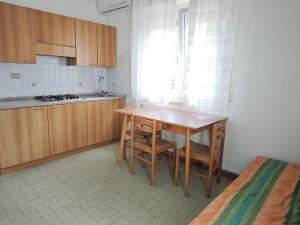 Charming first-floor beachside accommodation