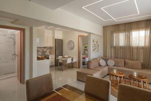 Homey Comfort and Elegance at Olive Grove!