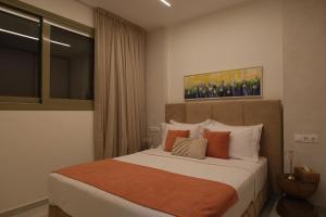 Homey Comfort and Elegance at Olive Grove!