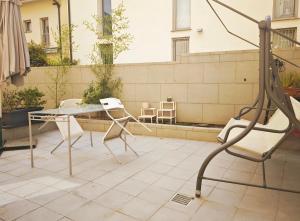 Riverside Private Garden Apartment Lungarno del Tempio