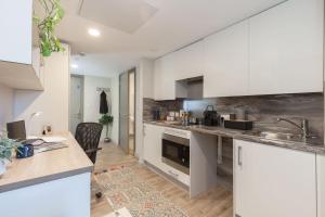 Student Only Accesible Studio in Central Sheffield For 2