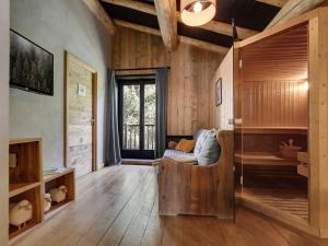 Chalet de Charme 200m² à Val dIsère avec Sauna et Bain Nordique - FR-1-567-5