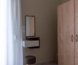 Gaia Bright & Comfy Apartment in Ialyssos Ixia