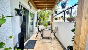 Modern 2BR Apartment w Pools & Full Power Generator, Near Punta Popy Beach