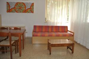 Functional flat with terrace for a relaxing stay