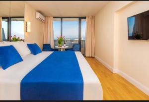 ORBI CITY - Luxury Hotel with sea view