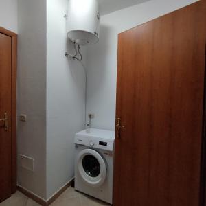 Pauli's apartment img19