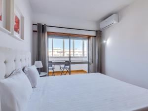 Mira Praia Seaside Escape