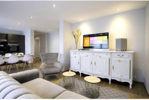 Stunning 90sqm with panoramic view and garden