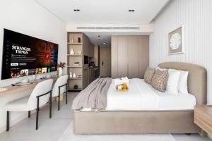 Cozy Studio with Pool and Gym near Miracle Garden