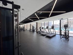 Cozy Studio with Pool and Gym near Miracle Garden