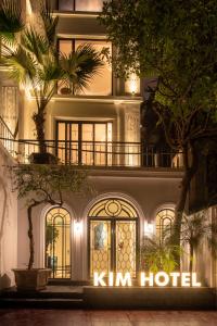 KIM Hotel - Yên Hoà