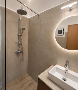 H Stella Apartments & Rooms