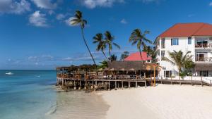 Dhow Beach Boutique Hotel